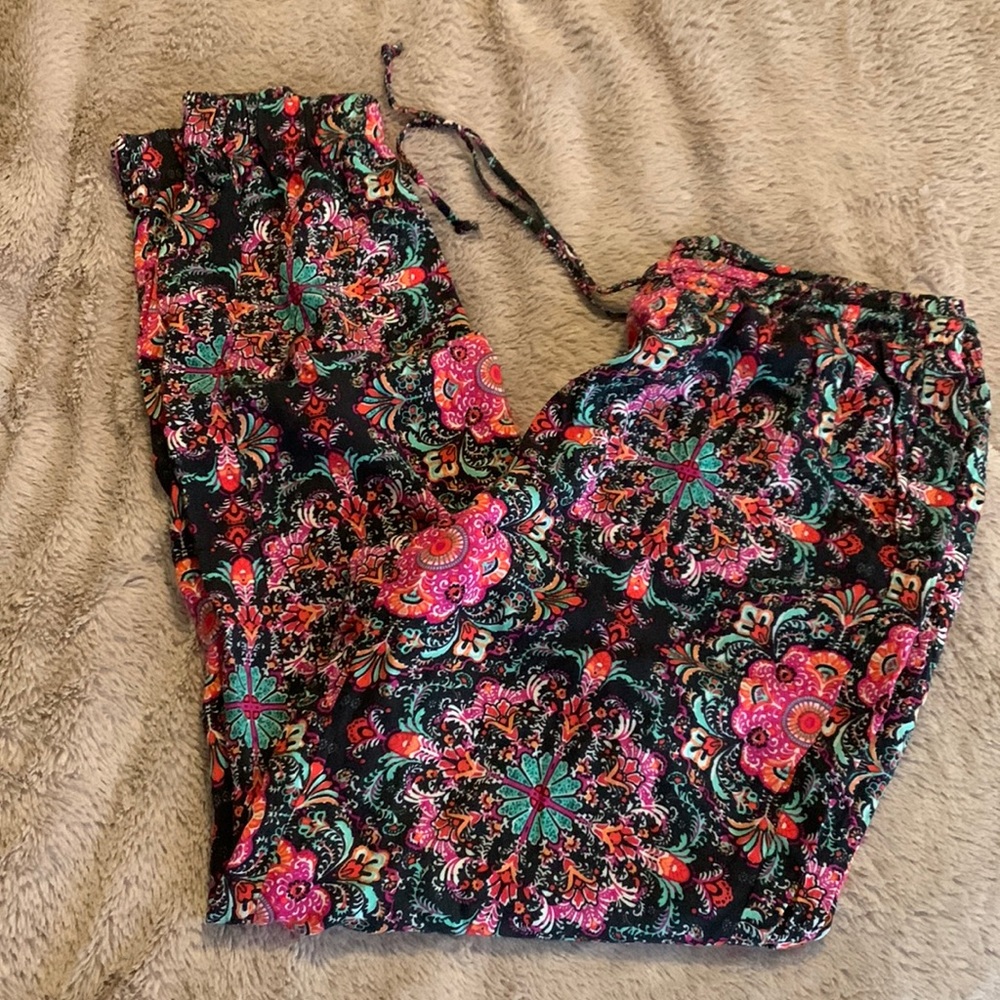 Cute comfy pants with elastic bottoms and drawstring